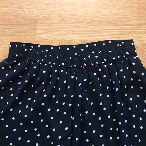 Old Navy Polka Dot Mini Skirt - Picture 4 of 4